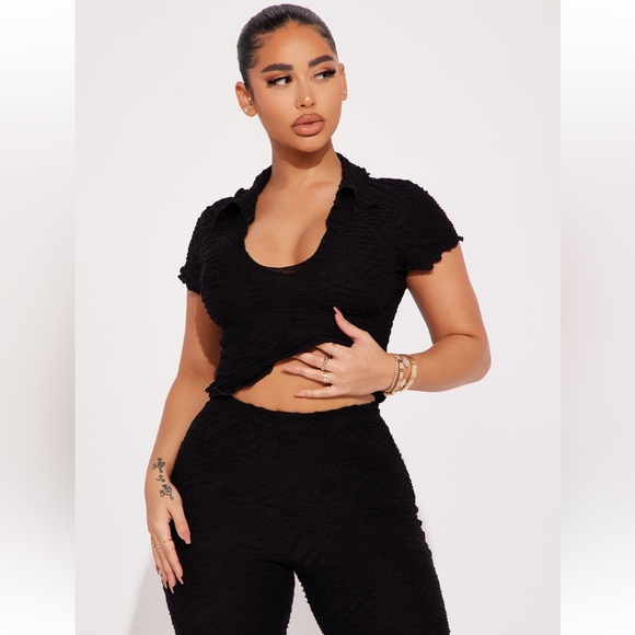 FASHION NOVA Zelda Textured Black 2 Piece Pant Set NWT NEVER WORN! - Picture 1 of 6